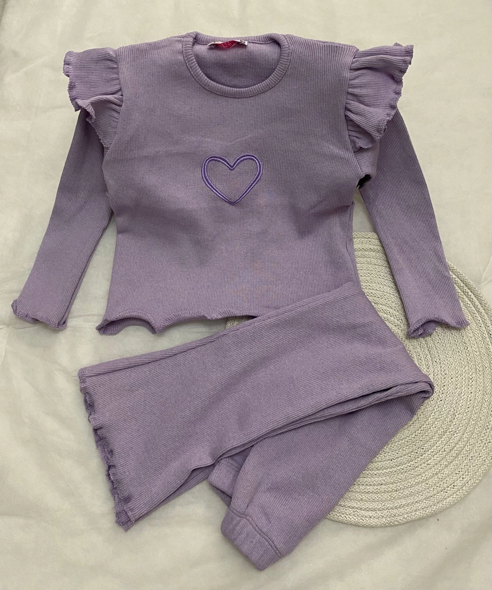 Mor Renk Kalp Detaylı Fitilli Takım 