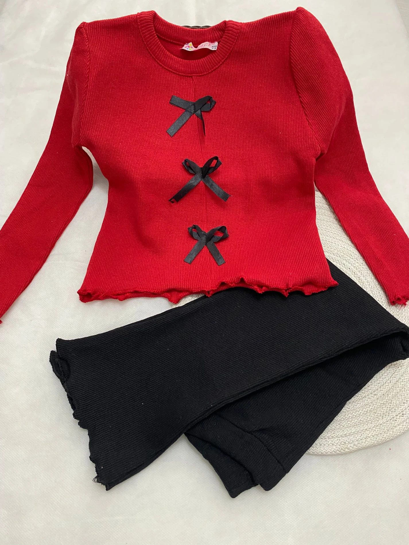 Siyah Fiyonk Detaylı Fitilli Takım 